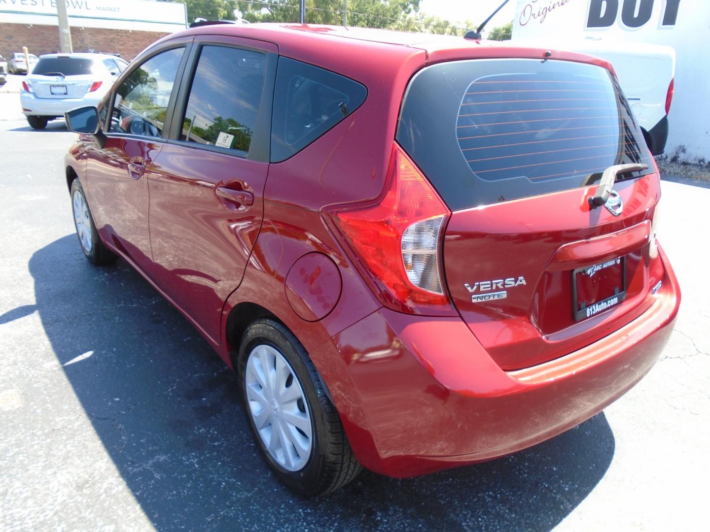 2015 Nissan Versa Note S 5MT (3N1CE2CP7FL) with an 1.6L L4 DOHC 16V engine, 5-Speed Manual transmission, located at 6112 N Florida Avenue, Tampa, FL, 33604, (888) 521-5131, 27.954929, -82.459534 - Photo#4